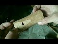 Make a wooden ocarina form a branch of the forest. Výroba dřevěné okaríny z větve sebrané v lese.