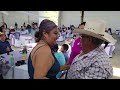 QUINCEAÑERA BIEN ORGULLOSA POR EL RANCHO DE SUS PADRES