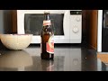 Tutorial: Flesje bier openen met echt briefgeld.