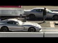 Challenger Hellcat vs Dodge Viper - drag racing