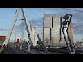 Erasmusbrug gaat open voor kraan op 27-05-2019 | 4K