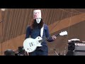 SLASH VS BUCKETHEAD