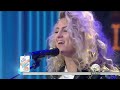 Tori Kelly performs Don’t You Worry ‘Bout A Thing (Acoustic) - Today Show