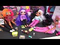 Barbie LOL Doll Family Night Routine - Sleepover Party with OMG Dolls