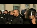 FRENCH POLICIA SURRENDER TO THE PEOPLE IN THE PARIS PROTESTS 2018 RIGHT NOW