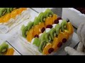 Cake Factory's amazing mass production of fruit cakes - Korean street food