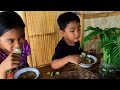 Nagluto Ng Mainit at masarap na Arroz Caldo  sa kubo