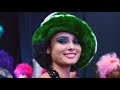 How Taylor Hill Gets Runway Ready | Diary of a Model | Vogue