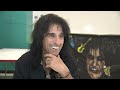 Interview with Alice Cooper on late musician Glen Campbell