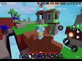 1v1ing @SidraAronowitz in Roblox bedwars