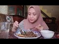 MAKAN SOP TULANG CAMPUR MIE BAKSO SAYUR+GORENGAN,DAGING TULANG NYA LEMBUT BANGET!