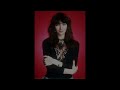 KATE BUSH voce d'angelo - La storia di un'artista a 360° che ha influenzato generazioni di cantanti.