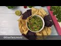 How to Make GUACAMOLE // The BEST Homemade Guacamole Recipe