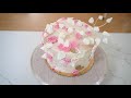 Gold Leaf Rose Cake / Stunning Summer Cake decor