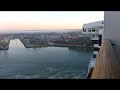 QM2 Docking in Southampton