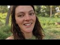 Un día en el Paraíso - cultivando nuestra comida, comiendo fruta del árbol y montando a caballo