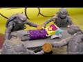 SpongeBob Toys Collect GOLD on their Water Park Adventure! ⚓️ | Toymation