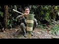 Set up a bamboo tent next to a stream - find food in the forest overnight