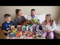 New Zealand Family Tries AMERICAN GIRL SCOUTS COOKIES and BEEF JERKY sent in from Missouri!!