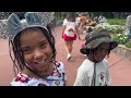 Grey heads back to DISNEY! This time with BELLA & her FAMILY!!!