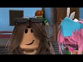 I PLAYED MM2 WITH MY MOM! (FUNNY MOMENTS)