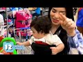 COMPRANDO TODO LO QUE NUESTRO HIJO TOCA EN UNA JUGUETERÍA 😱 JUKILOP | Kimberly Loaiza