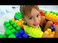 블라드와 니키가 풍선 장난감을 가지고 놀다 | 아이들을위한 재미있는 비디오