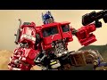 EPIC BATTLE! Optimus prime vs Scourge / Transformers stop motion