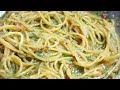 MODERN Spaghetti Aglio e Olio Peppericino | Creamy Garlic Spicy Italian Pasta Recipe | Easy Tasty