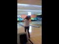 Why you shouldn´t be on the phone while your bowling