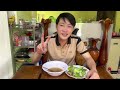 Chicken Cooked with Quang Noodles is Very Delicious - How to Cook Quang Chicken Noodles