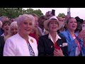 Queen appears on Buckingham Palace balcony at end of platinum jubilee celebrations