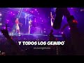 Quédate - Karol G y Quevedo - Bajo lluvia durante concierto - Mañana Será Bonito Tour - Con Letra