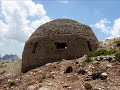 La Grande Guerra sulle Dolomiti: le dure condizioni di vita in rifugi e ricoveri d'alta quota.