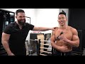 Korean Bodybuilder gets his painful ELBOW FIXED! 근육 척추 교정 지압 요법