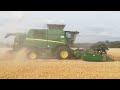 John Deere T670i bei der Gerstenernte 26.6.23