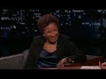 Wanda Sykes on Mystery Balloons in the Sky, Top Secret Security Clearance & The Upshaws in French