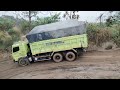 BIKIN PANIK dump truck fuso 220ps Hino 500 muatan penuh lewati jalan extrim !!