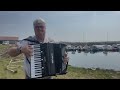 Wee accordion jigs by the marina