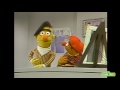 Sesame Street: Bert and Ernie Paint Together