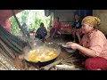 Suasana Hajatan Di Kampung Yang Masih Tradisional Sunda. Di Cianjur.  Desa Cantik Terpencil