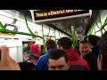 Lo spettacolo dei tifosi del Leicester sul Tube